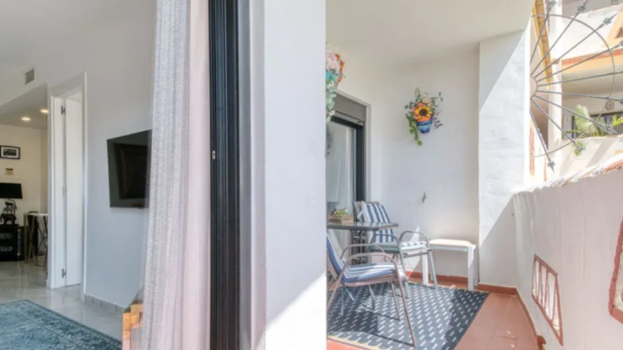 Apartamento de 2 dormitorios en Mijas Costa, Spain No. 763 № 20
