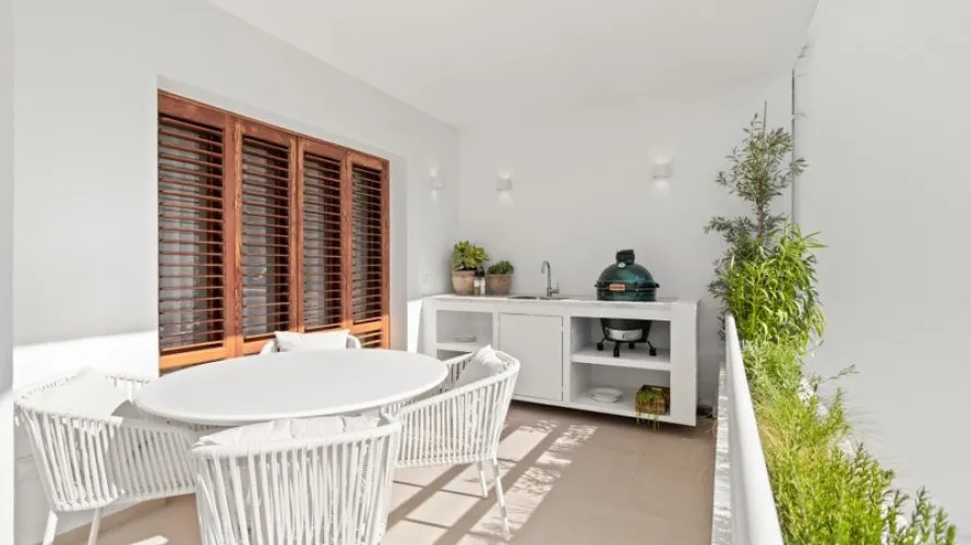 Apartamento de 3 dormitorios en Nueva Andalucía, Spain No. 726 № 5