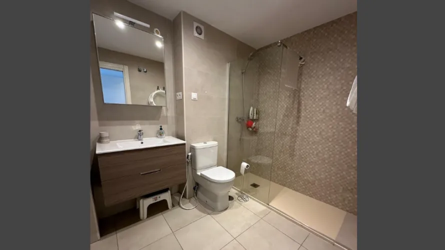 Apartamento de 3 dormitorios en Nueva Andalucía, Spain No. 661 № 14