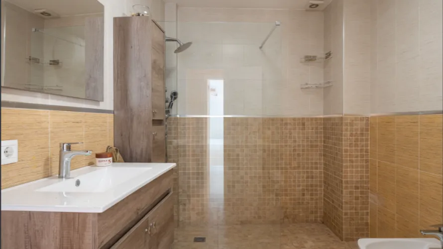 Apartamento de 2 dormitorios en Málaga, Spain No. 759 № 6