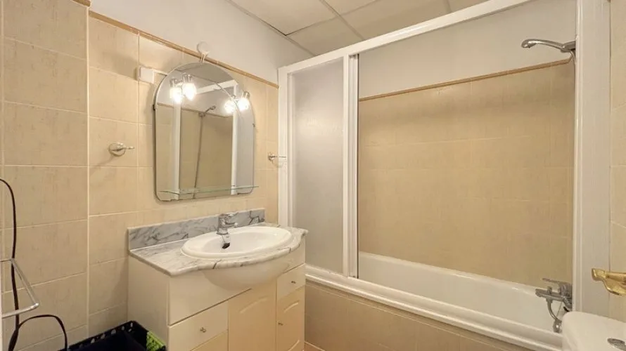 Apartamento de 2 dormitorios en Casares, Spain No. 572 № 10