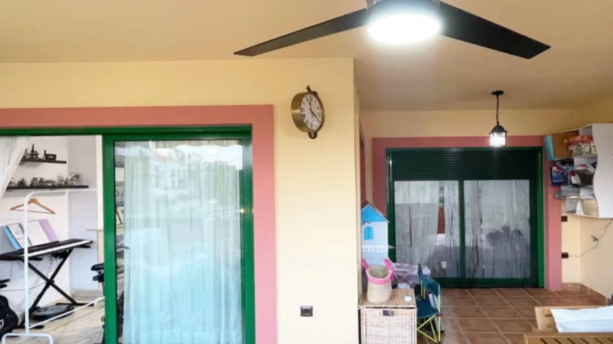 Apartamento de 2 dormitorios en Fuengirola, Spain No. 685 № 10