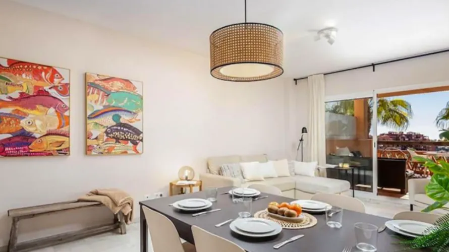 Apartamento de 2 dormitorios en Marbella, Spain No. 601 № 4