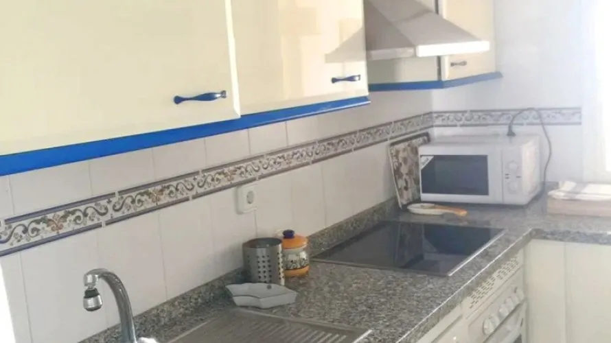 Apartamento de 2 dormitorios en Manilva, Spain No. 560 № 4