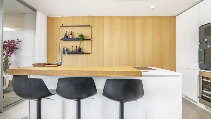 Apartamento de 3 dormitorios en Estepona, Spain No. 390 № 10