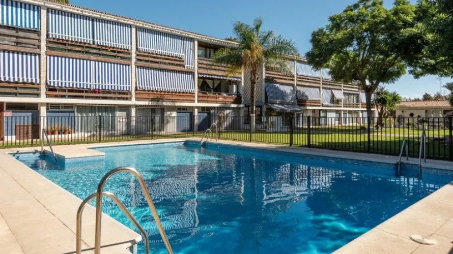 Apartamento de 2 dormitorios en Cortes (San Pedro De Alcantara), Spain No. 336 № 9