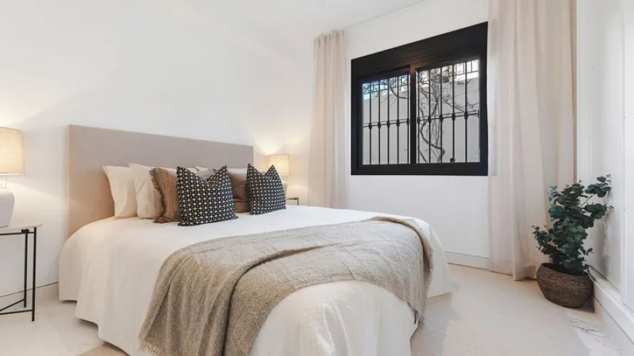 Apartamento de 3 dormitorios en Benahavís, Spain No. 307 № 11