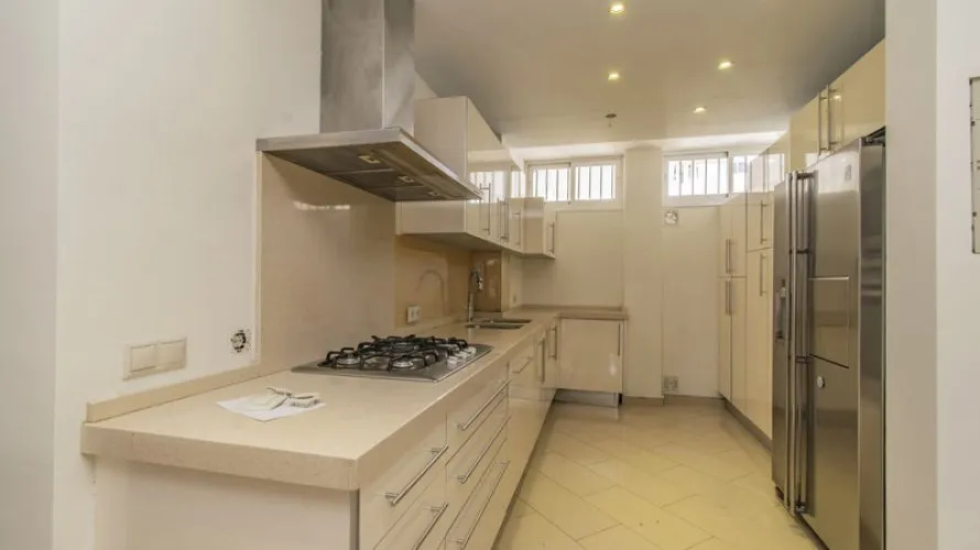 Apartamento de 3 dormitorios en Nueva Andalucía, Spain No. 592 № 24