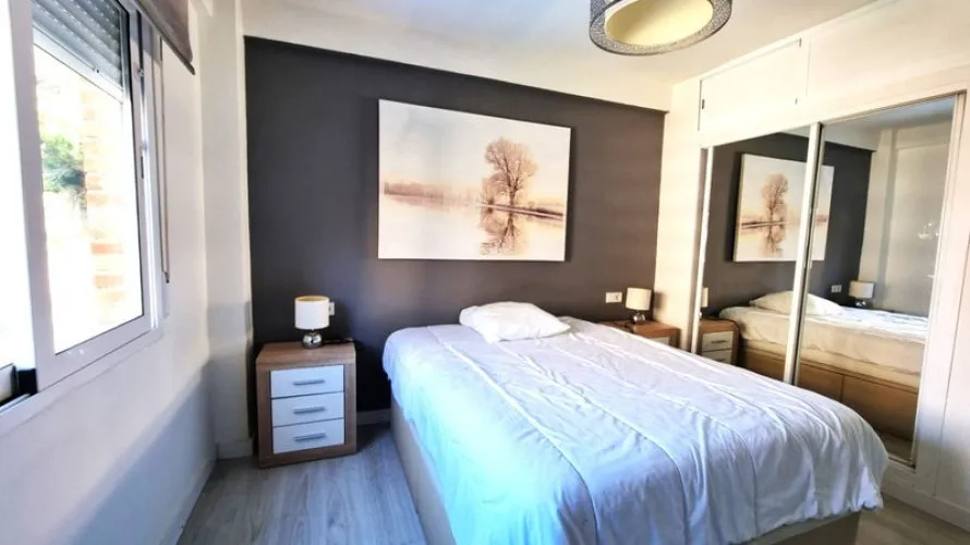 Apartamento de 3 dormitorios en Marbella, Spain No. 590