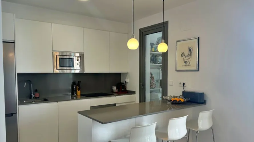 Apartamento de 3 dormitorios en Cortes (San Pedro De Alcantara), Spain No. 791 № 9