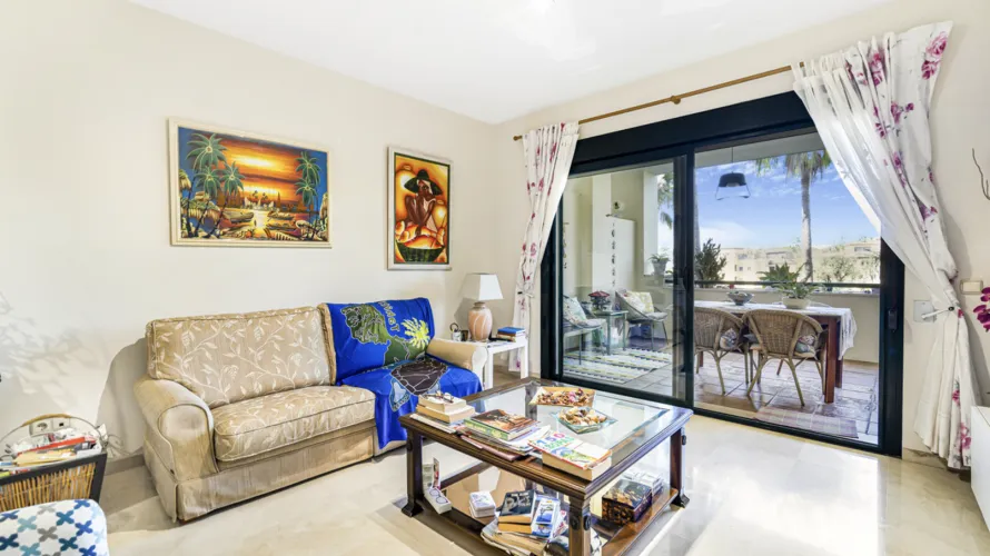 Apartamento de 2 dormitorios en Cortes (San Pedro De Alcantara), Spain No. 485 № 15