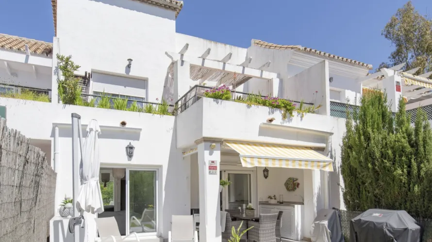 Apartamento de 2 dormitorios en Nueva Andalucía, Spain No. 785 № 11