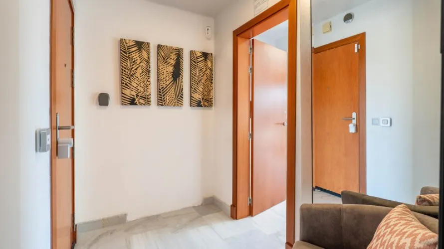 Dúplex de 2 dormitorios en Benahavís, Spain No. 646 № 14