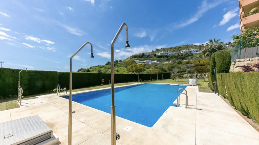 Apartamento de 2 dormitorios en Mijas Costa, Spain No. 630 № 18