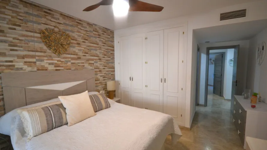 Apartamento de 2 dormitorios en Mijas Costa, Spain No. 731 № 8