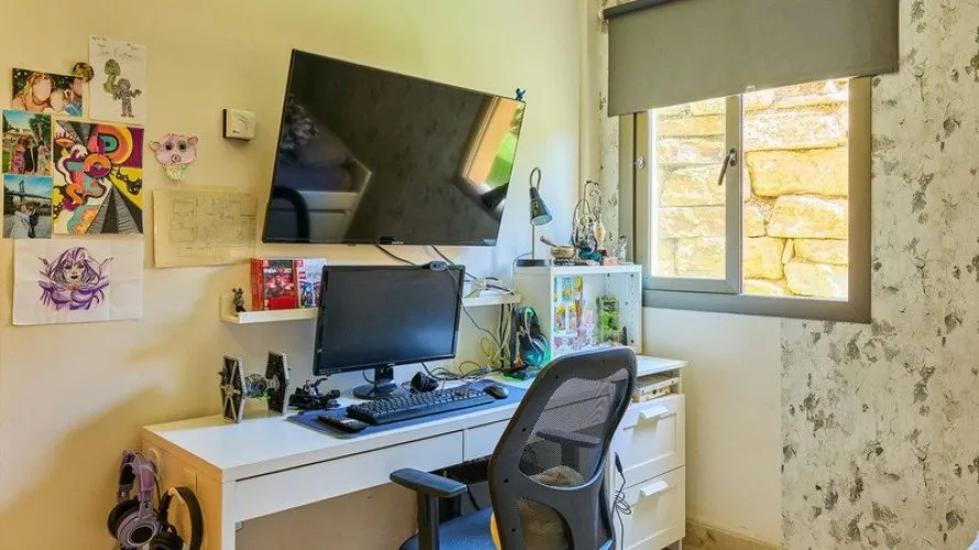 Apartamento de 3 dormitorios en Benahavís, Spain No. 673 № 20