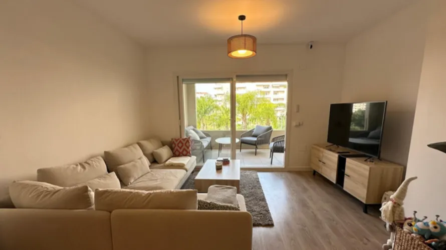 Apartamento de 3 dormitorios en Nueva Andalucía, Spain No. 661 № 9