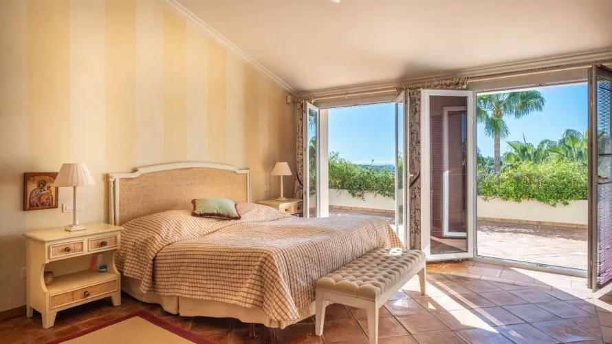 Dúplex de 3 dormitorios en Nueva Andalucía, Spain No. 475 № 5