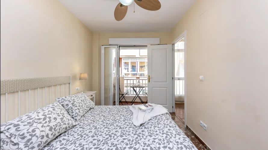 Apartamento de 2 dormitorios en Fuengirola, Spain No. 461 № 7