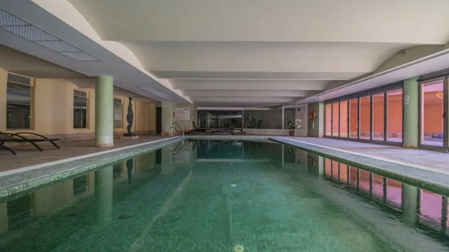 Apartamento de 3 dormitorios en Estepona, Spain No. 664 № 11