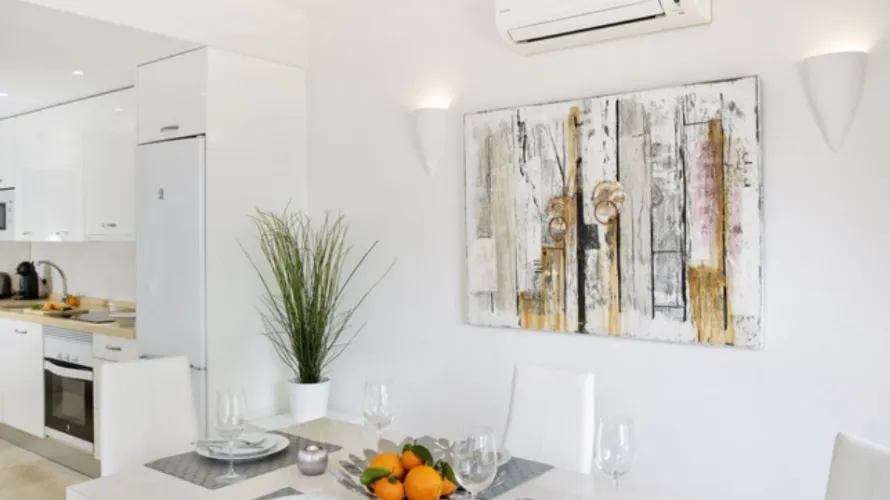 Apartamento de 2 dormitorios en Marbella, Spain No. 586 № 15