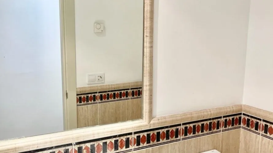 Apartamento de 2 dormitorios en Marbella, Spain No. 254 № 14