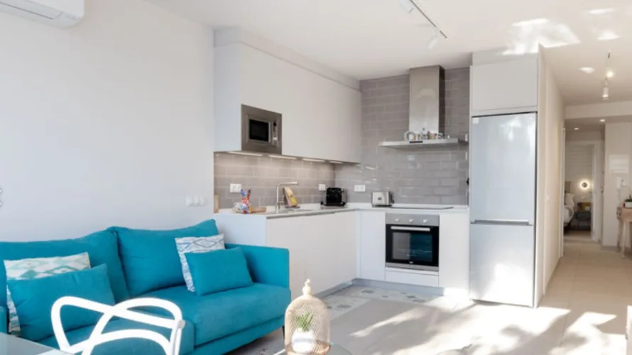 Apartamento de 2 dormitorios en Nueva Andalucía, Spain No. 799 № 1