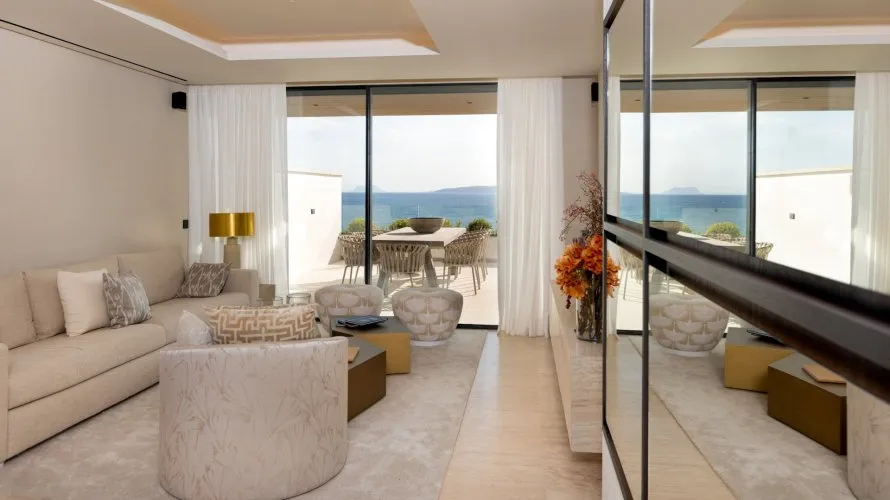 Apartamento de 2 dormitorios en Estepona, Spain No. 341