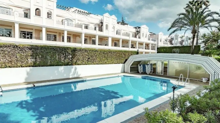 Dúplex de 3 dormitorios en Nueva Andalucía, Spain No. 711 № 26