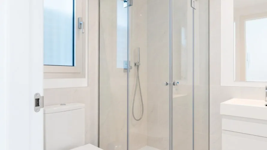 Apartamento de 2 dormitorios en Estepona, Spain No. 648 № 15