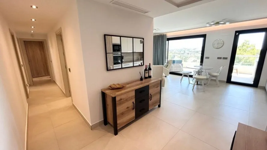 Apartamento de 3 dormitorios en La Quinta, Spain No. 797 № 10