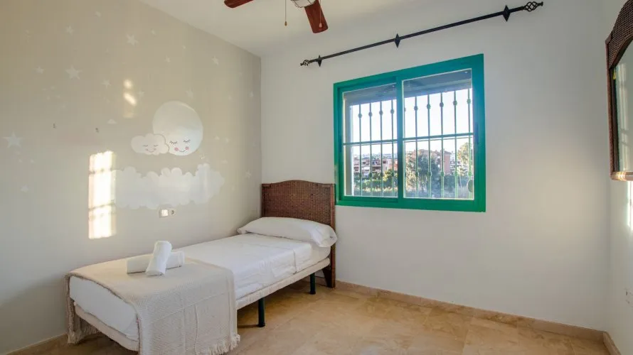 Dúplex de 3 dormitorios en Casares, Spain No. 279 № 17