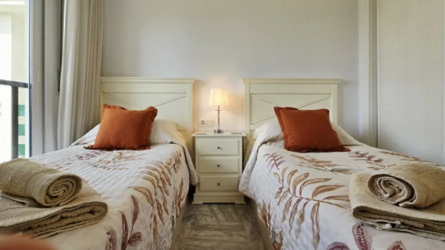 Apartamento de 2 dormitorios en Marbella, Spain No. 793 № 9