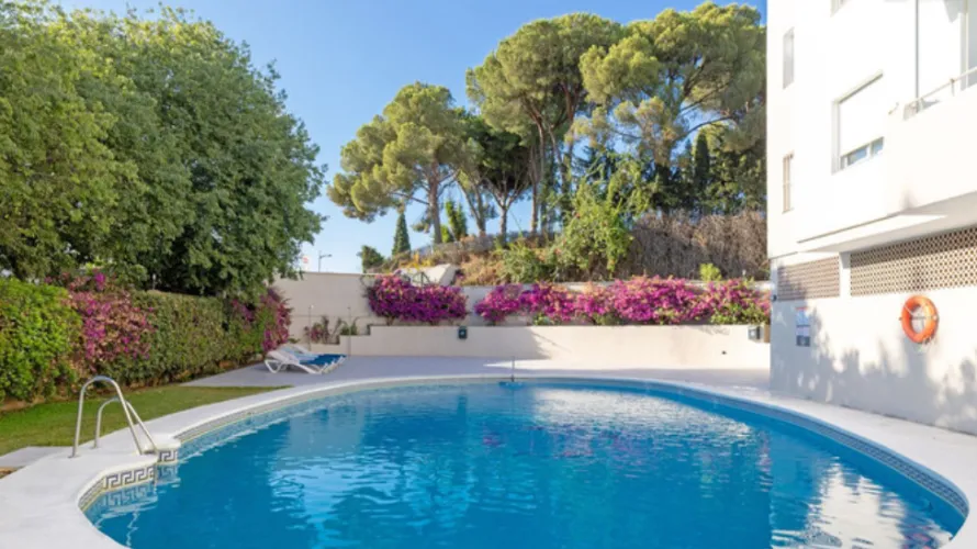 Apartamento de 2 dormitorios en Nueva Andalucía, Spain No. 799 № 11