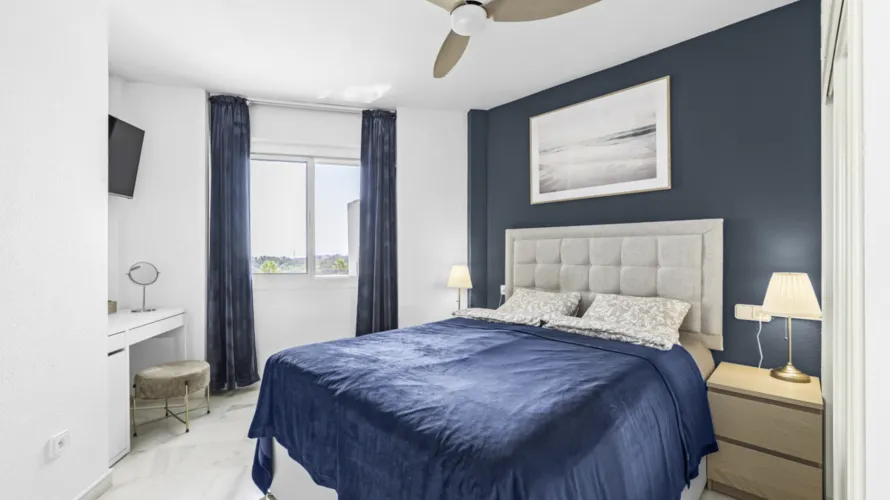 Apartamento de 3 dormitorios en Mijas Costa, Spain No. 539 № 2