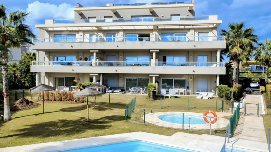 Apartamento de 2 dormitorios en Mijas Costa, Spain No. 607
