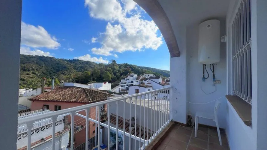 Apartamento de 3 dormitorios en Benahavís, Spain No. 459 № 7