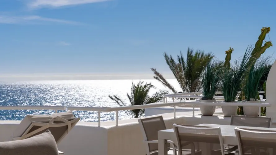 Dúplex de 3 dormitorios en Estepona, Spain No. 347 № 16