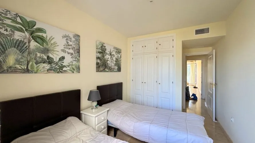 Apartamento de 2 dormitorios en Manilva, Spain No. 561 № 9