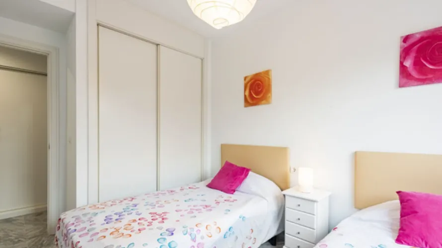 Apartamento de 2 dormitorios en Cortes (San Pedro De Alcantara), Spain No. 605 № 8