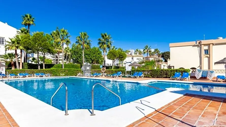 Apartamento de 2 dormitorios en La Cala De Mijas, Spain No. 394 № 20