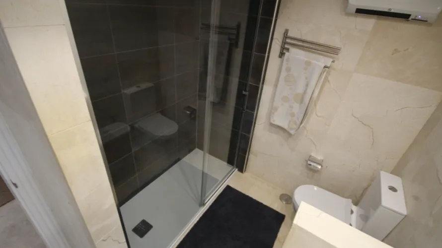 Apartamento de 2 dormitorios en Mijas Costa, Spain No. 748 № 2