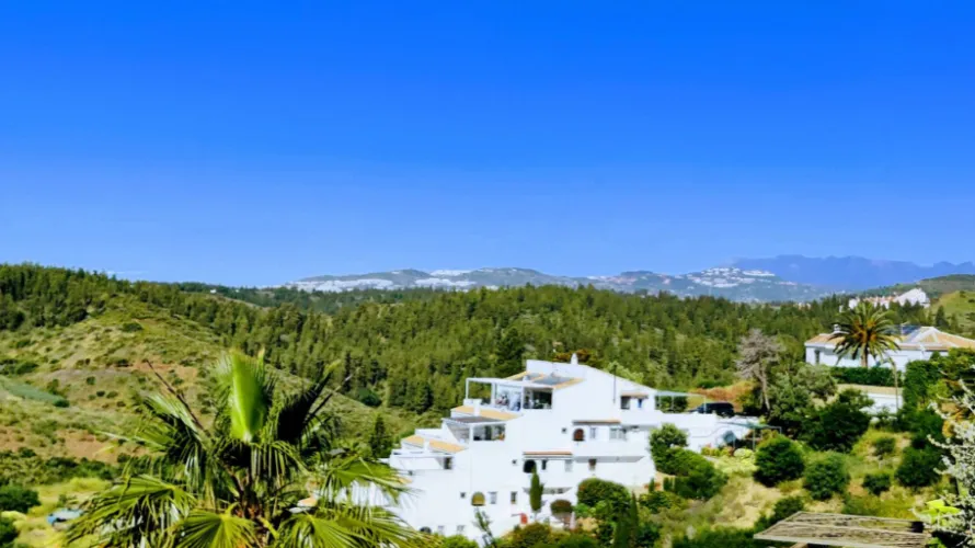 Apartamento de 2 dormitorios en La Cala De Mijas, Spain No. 760 № 1