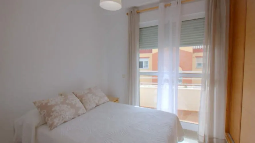 Apartamento de 2 dormitorios en Manilva, Spain No. 443 № 9