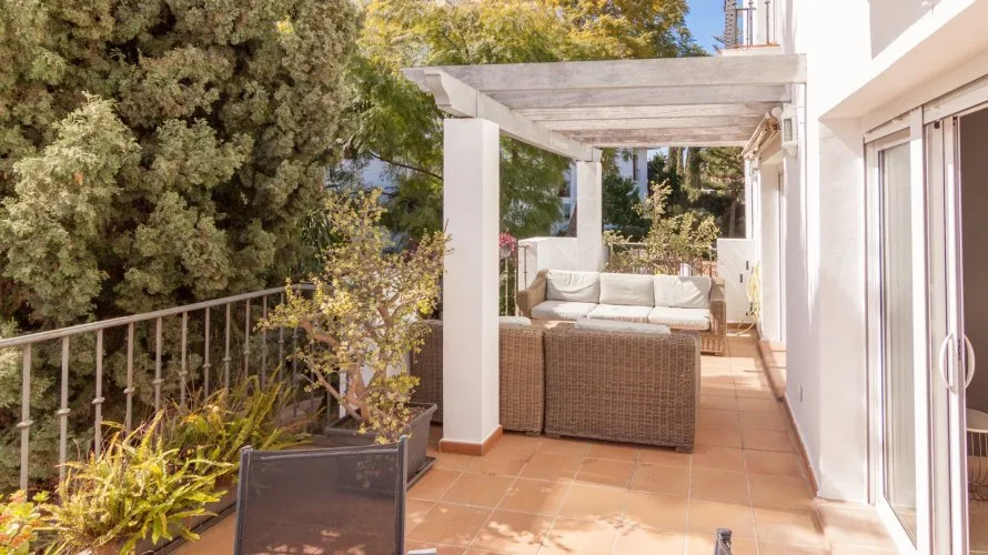 Apartamento de 3 dormitorios en Marbella, Spain No. 232 № 10