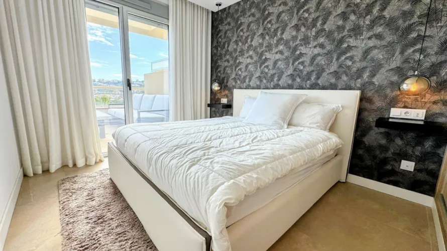 Apartamento de 2 dormitorios en Mijas Costa, Spain No. 607 № 12