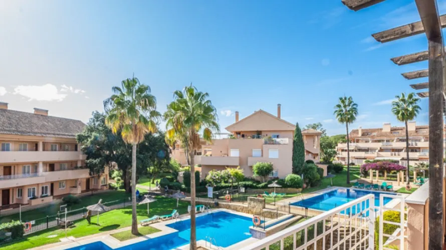 Ático de 2 dormitorios en Marbella, Spain No. 776