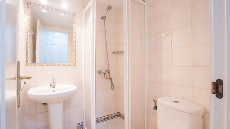 Dúplex de 3 dormitorios en Casares, Spain No. 279 № 6