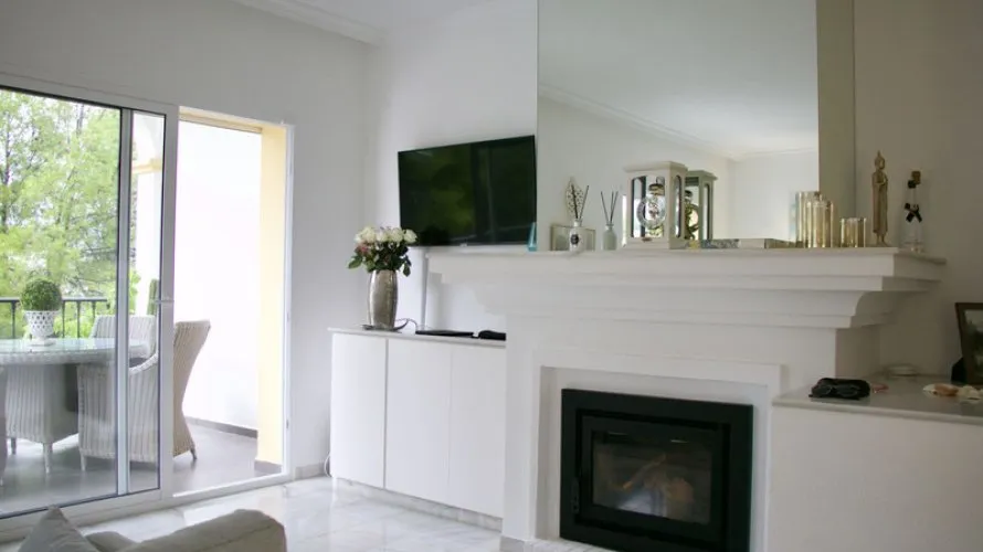 Apartamento de 2 dormitorios en Marbella, Spain No. 585 № 1