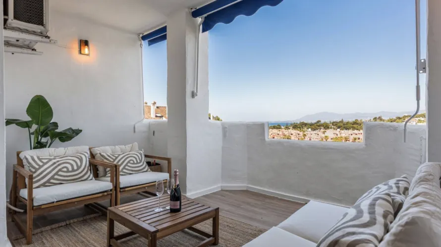 Dúplex de 2 dormitorios en Marbella, Spain No. 691 № 10